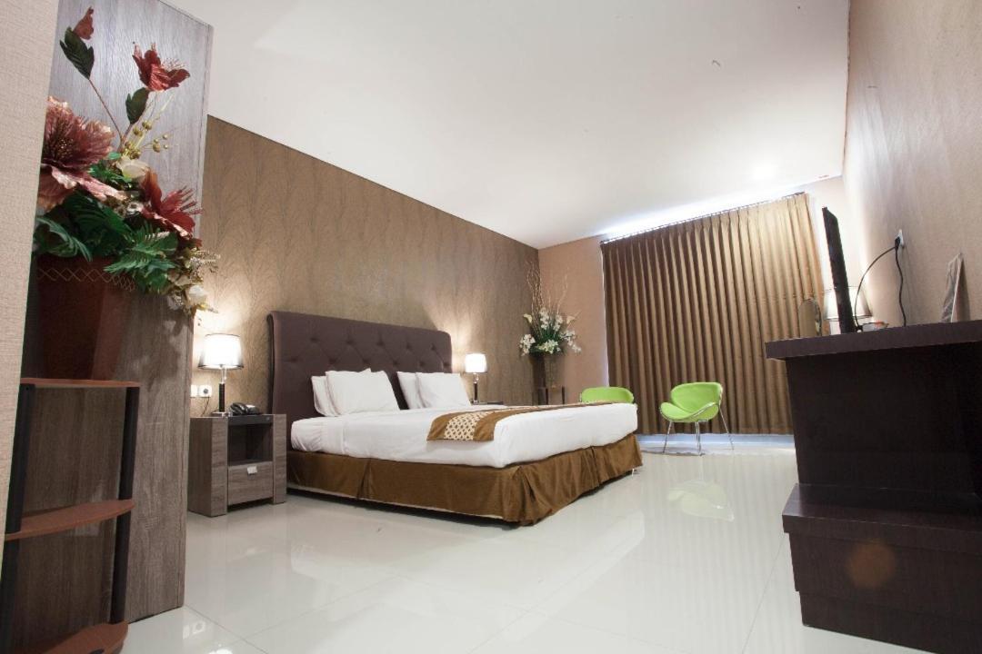 Neo Cempaka Hill Hotel Jembel Eksteriør bilde